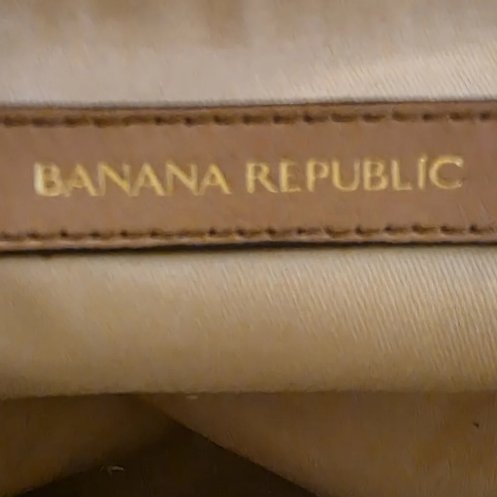 Banana Republic Butter Soft Leather Double Pouch Crossbody
